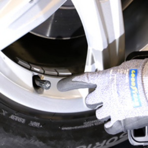 GOODYEAR Kit de changement de roue de voiture, 11 pièces