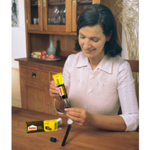 Pattex Colle de contact classique, avec du solvant, 650 g