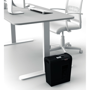 REXEL Destructeur de documents Secure S5, bandes 6 mm, noir