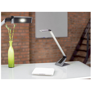 MAUL Lampe de bureau à LED Maulsolaris, socle, argent